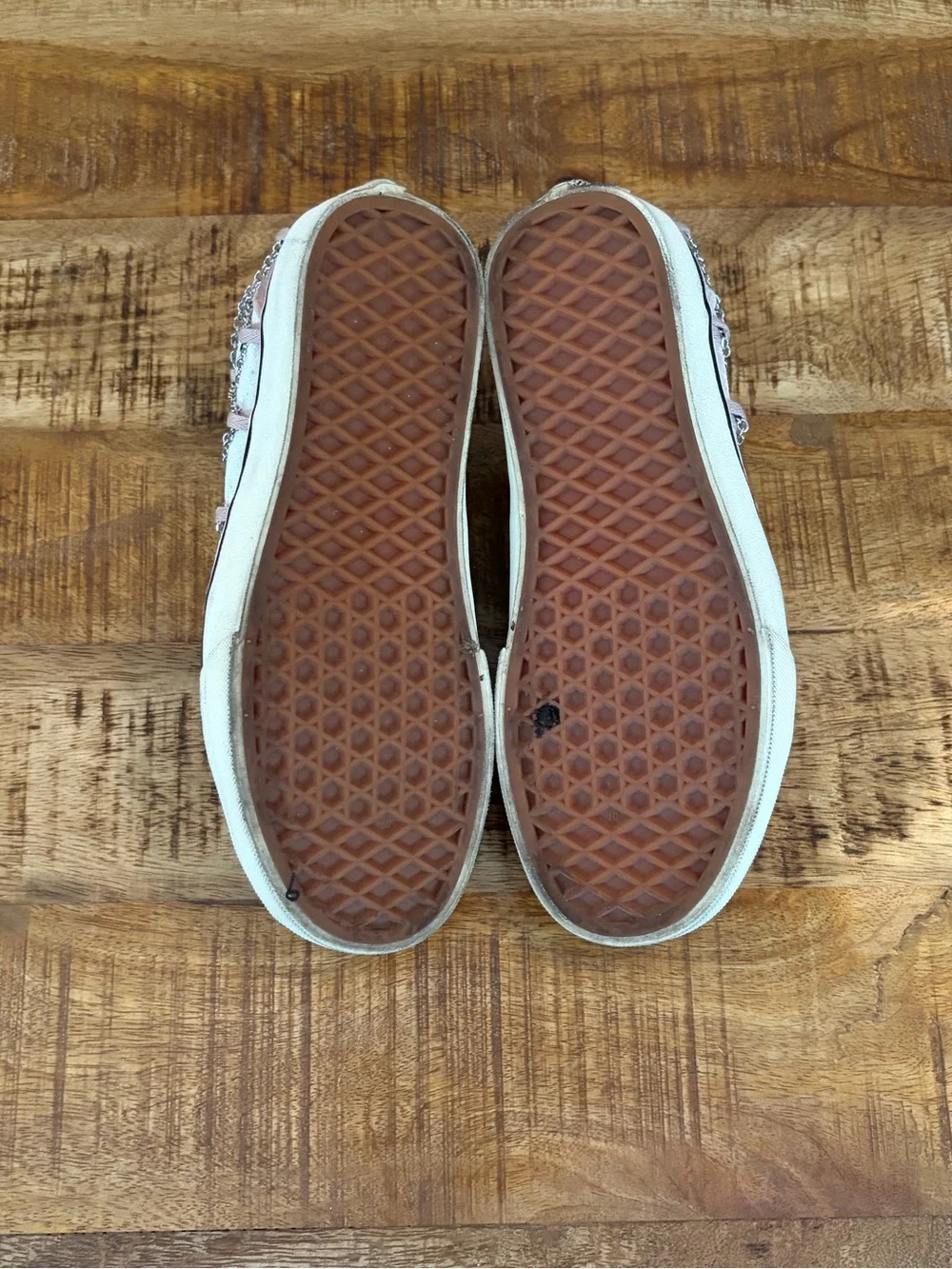 Vans x Sandy Liang Old Skool Velvet Chain Rivington Sneakers